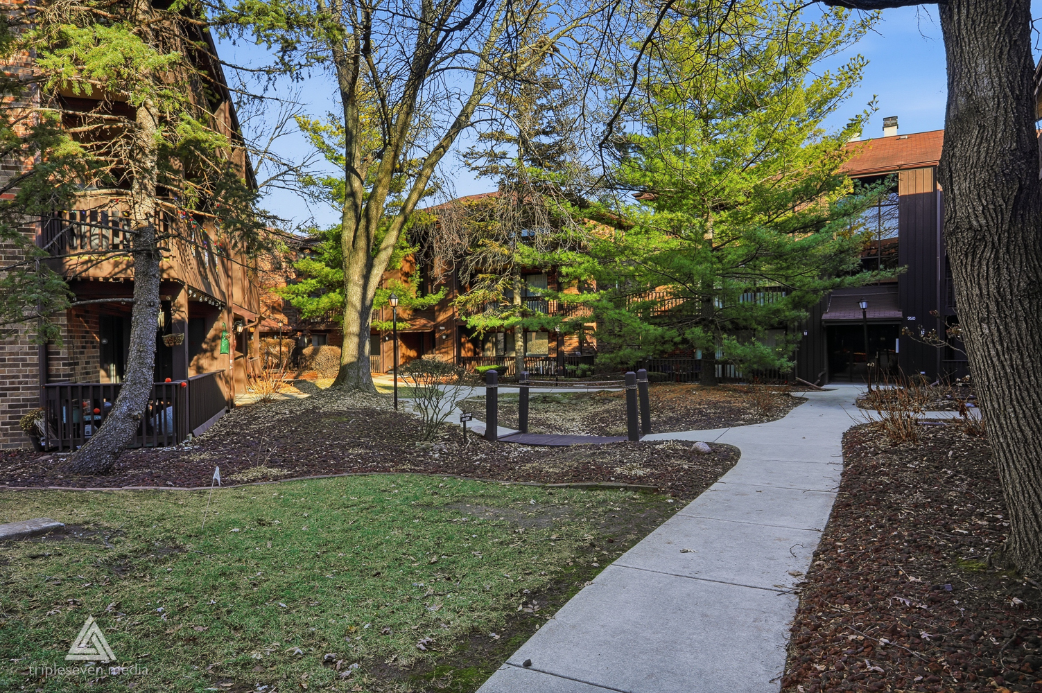 9609 Austin Avenue, Oak Lawn, IL 60453