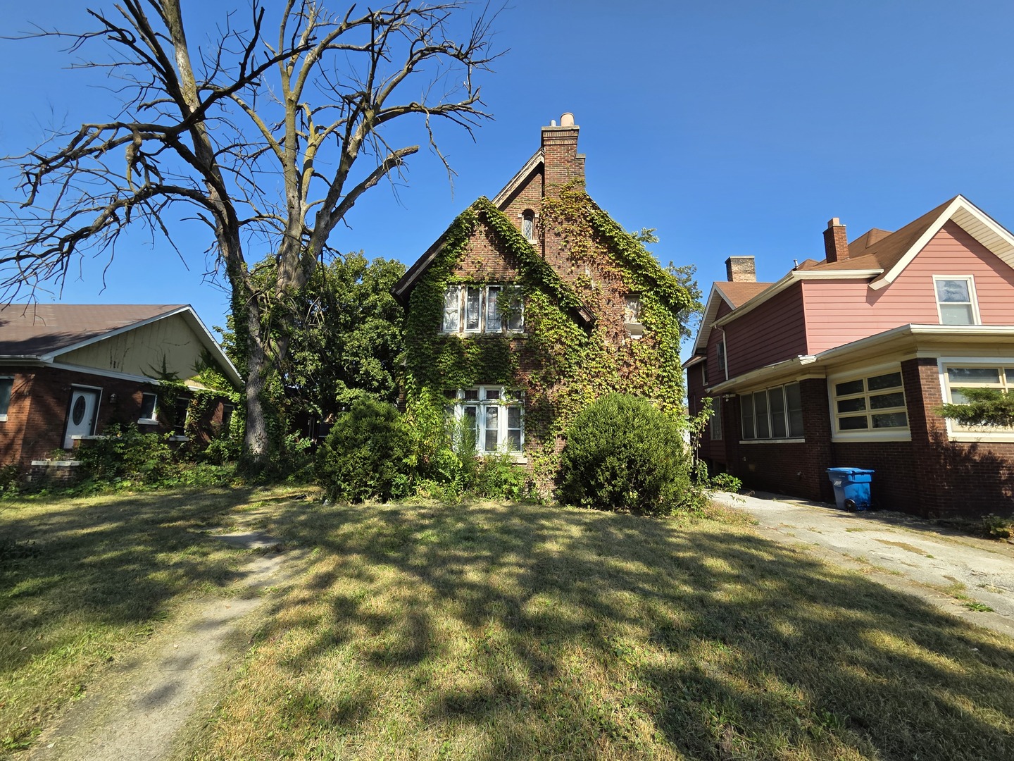 61 155th Street, Harvey, IL 60426