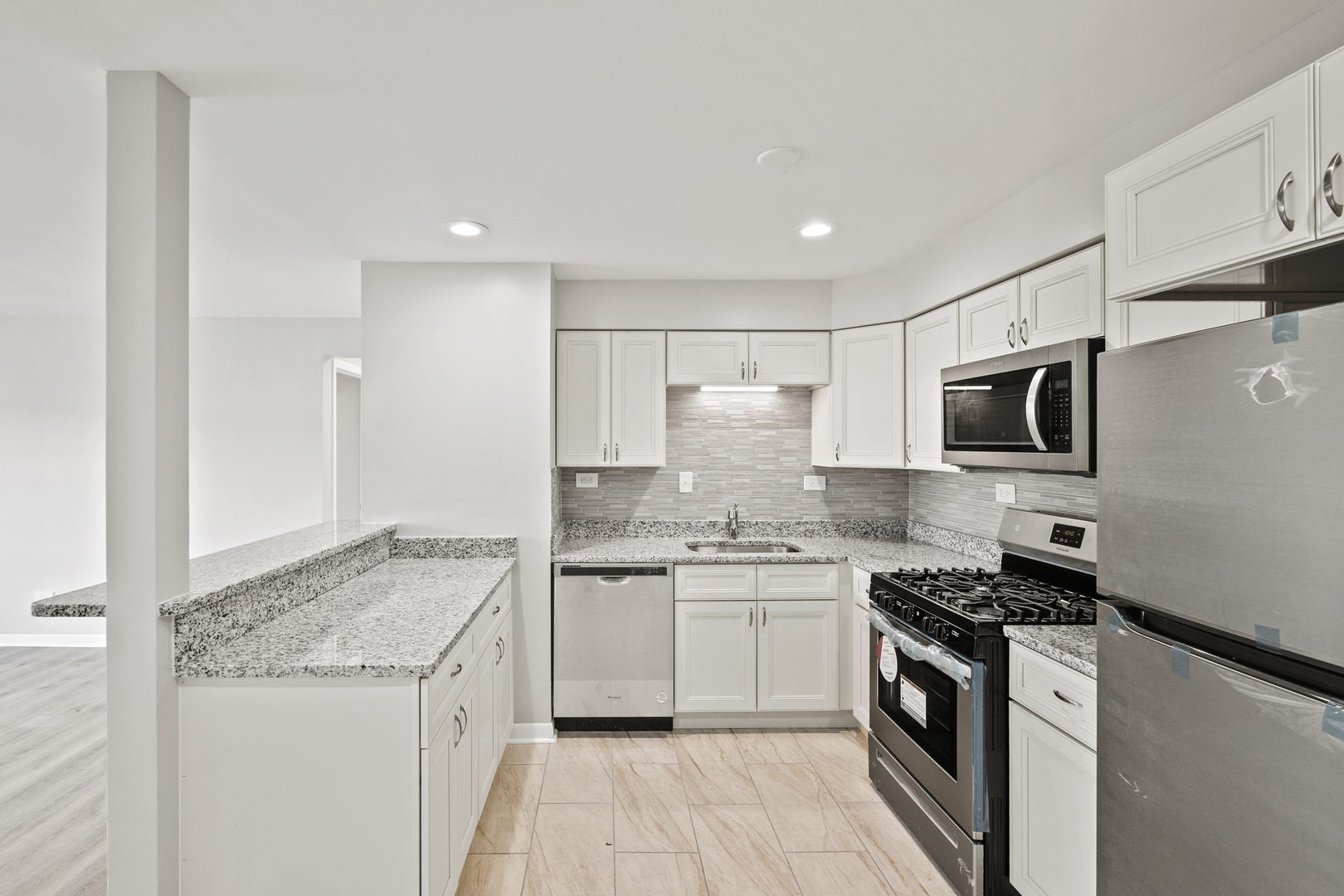 8440 95th Street, Hickory Hills, IL 60457