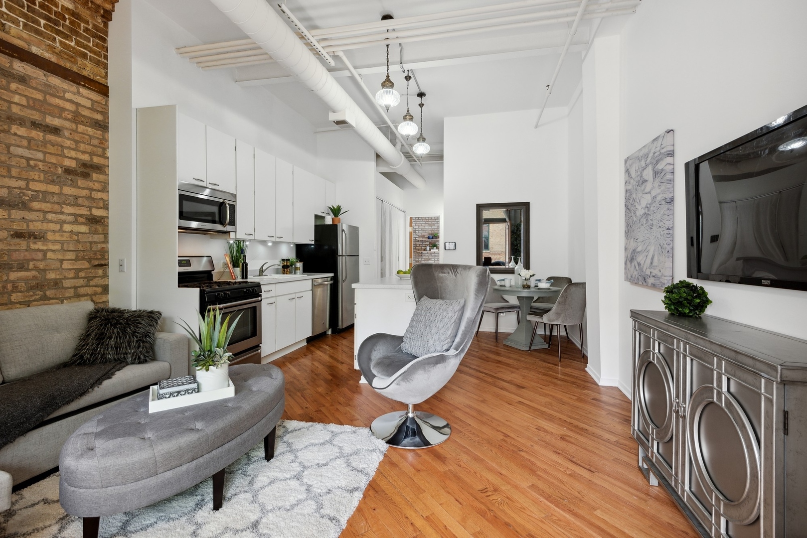 601 LINDEN Place, Evanston, IL 60202