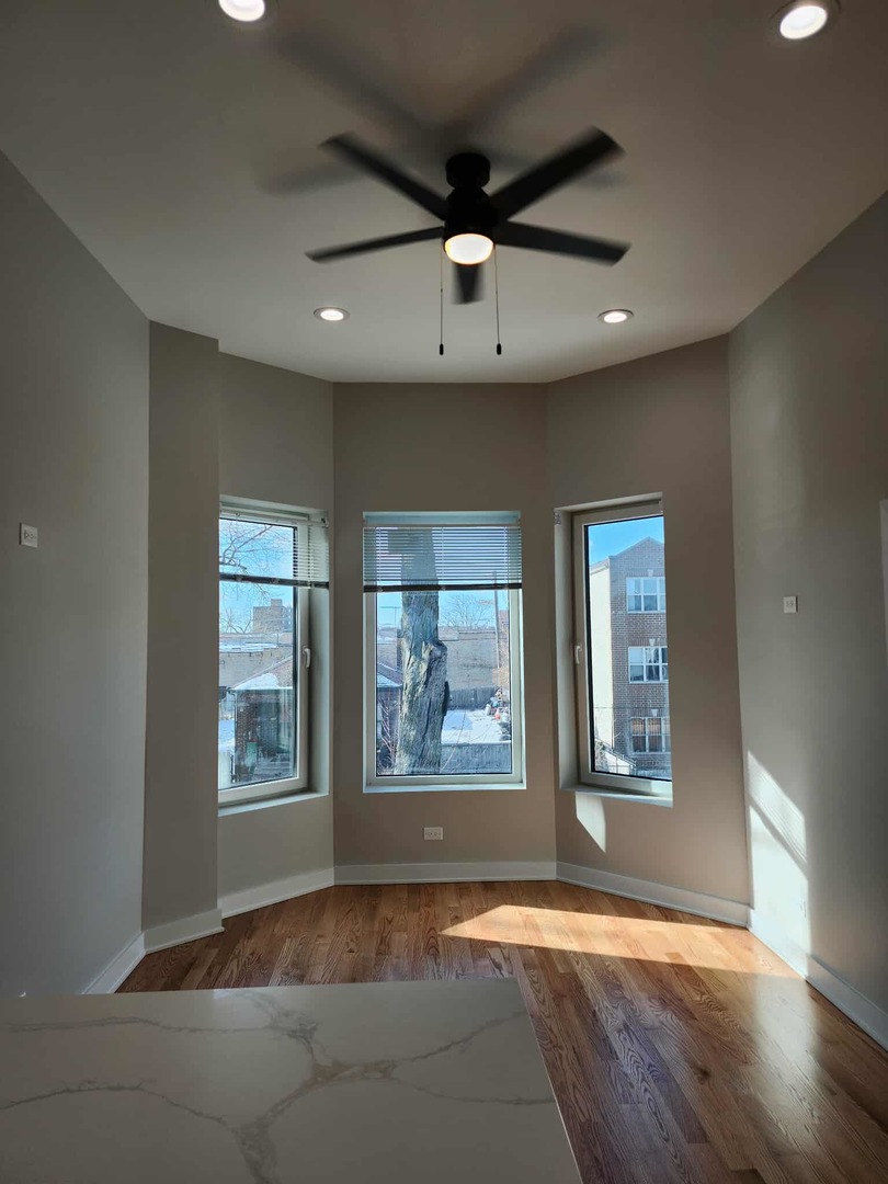 6321 Eberhart Avenue, Chicago, IL 60637