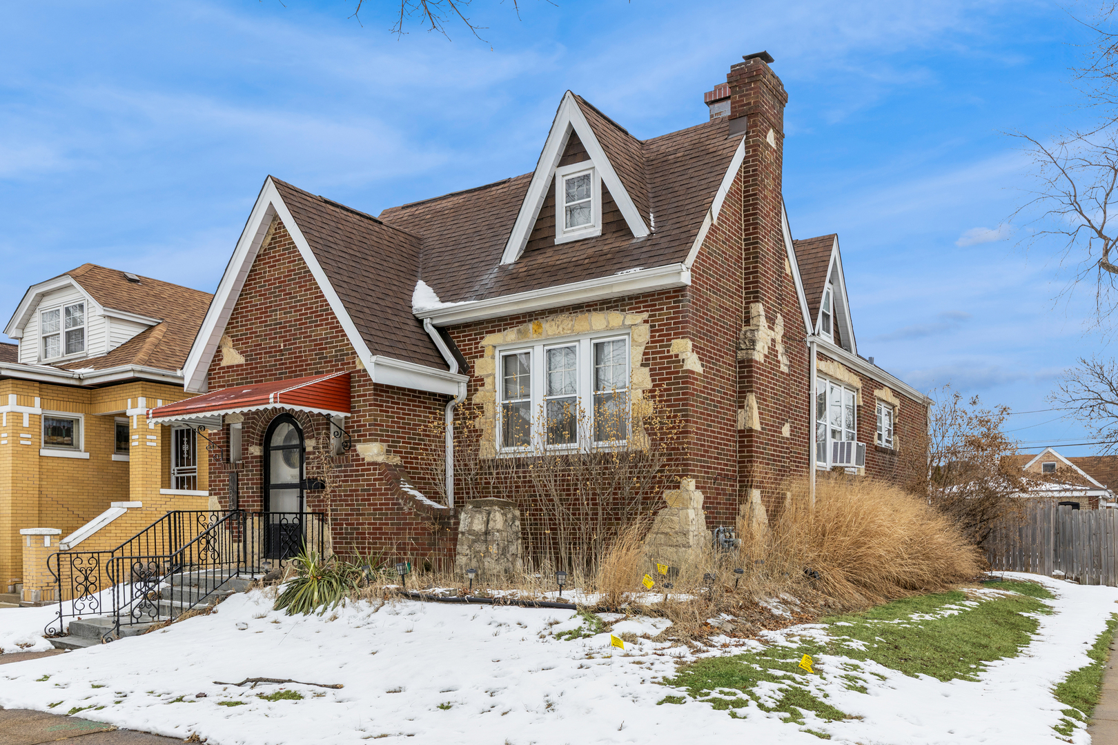 1647 Clinton Avenue, Berwyn, IL 60402