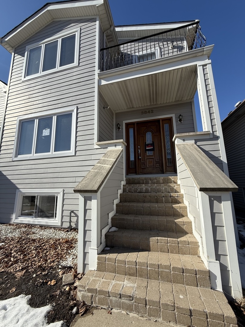 3842 NEWCASTLE Avenue, Chicago, IL 60634