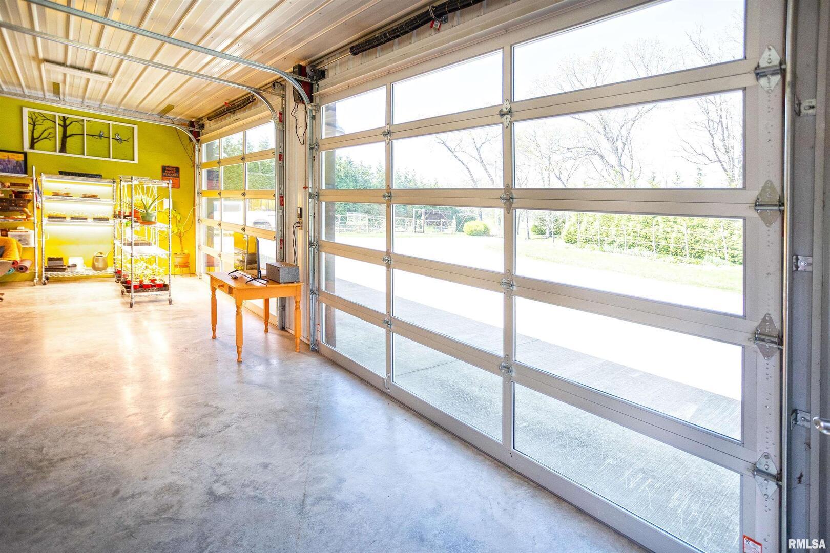 4636 Kinoka Road, Alma, IL 62807