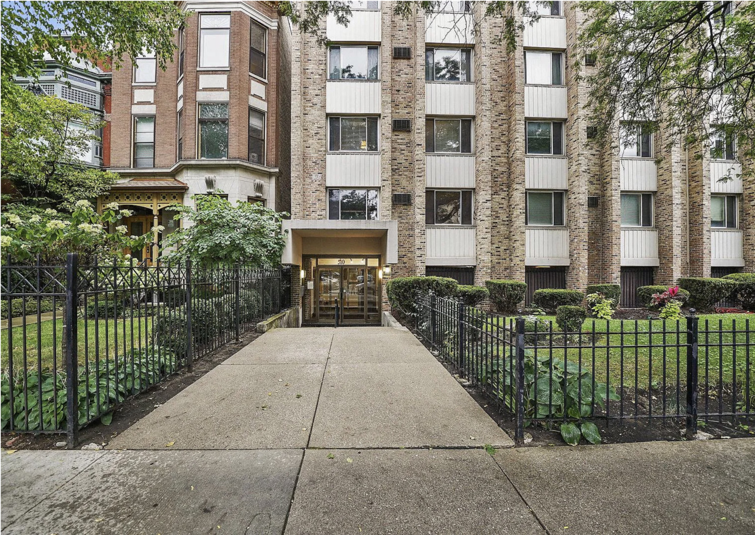 510 Fullerton Parkway, Chicago, IL 60614