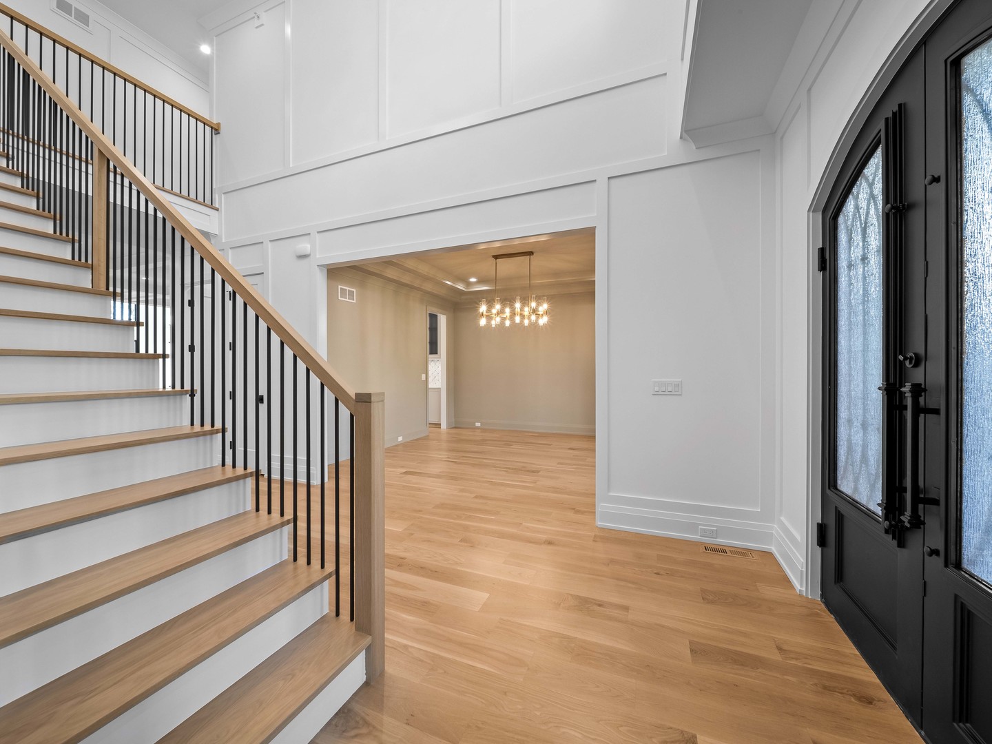 1851 Oakwood Road, Northbrook, IL 60062