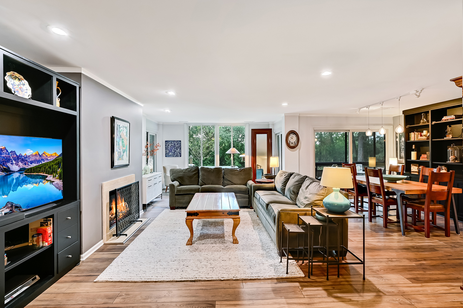 1409 Burr Oak Road, Hinsdale, IL 60521