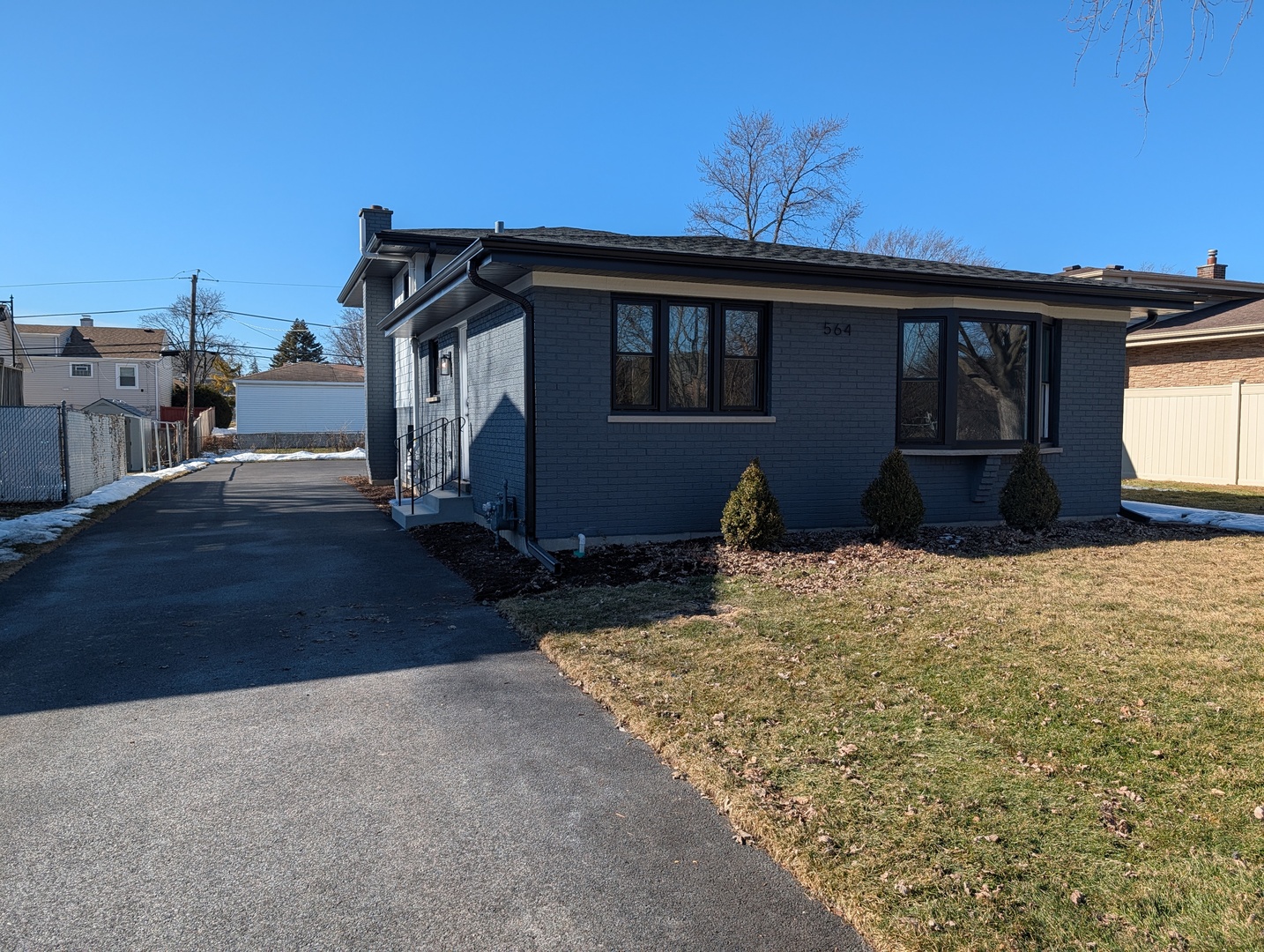 564 Adele Street, Elmhurst, IL 60126