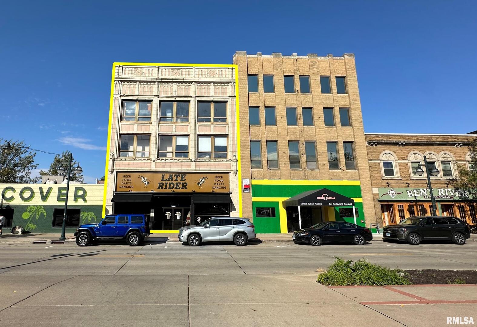 1405 5TH Avenue, Moline, IL 61265