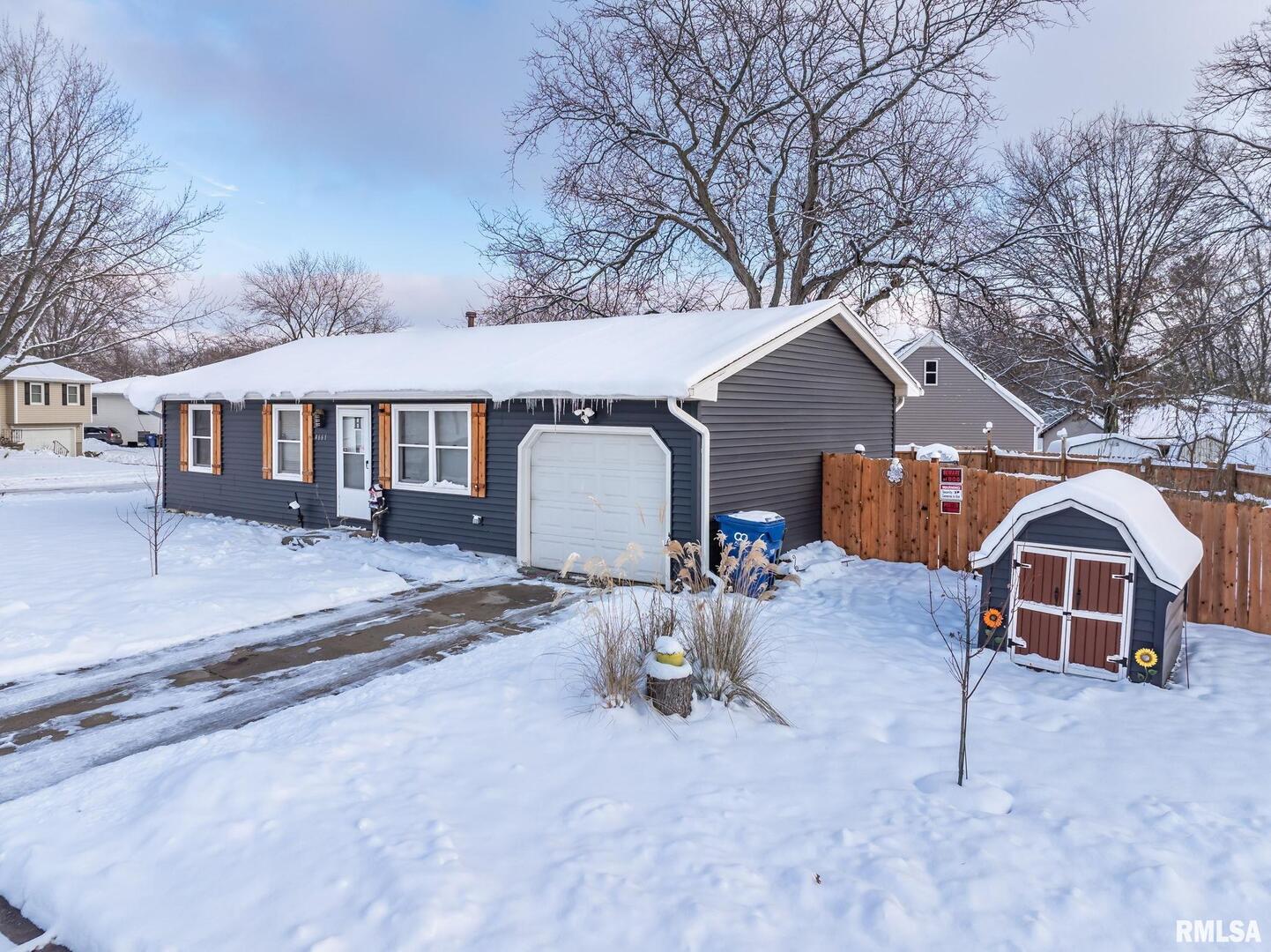 4661 HITCHING POST Court, Davenport, IA 52804