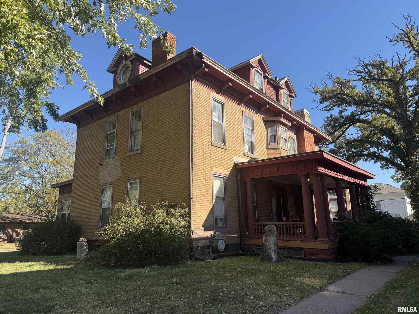 1429 BRADY Street, Davenport, IA 52803