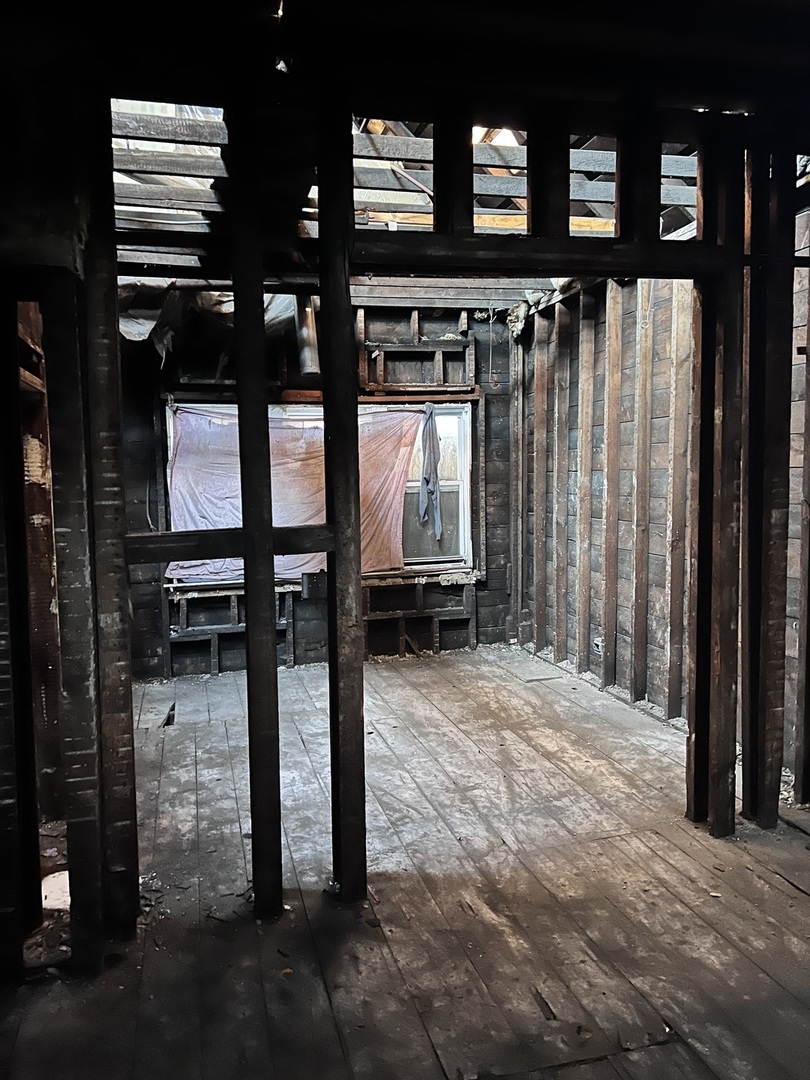 4801 PRINCETON Avenue, Chicago, IL 60609