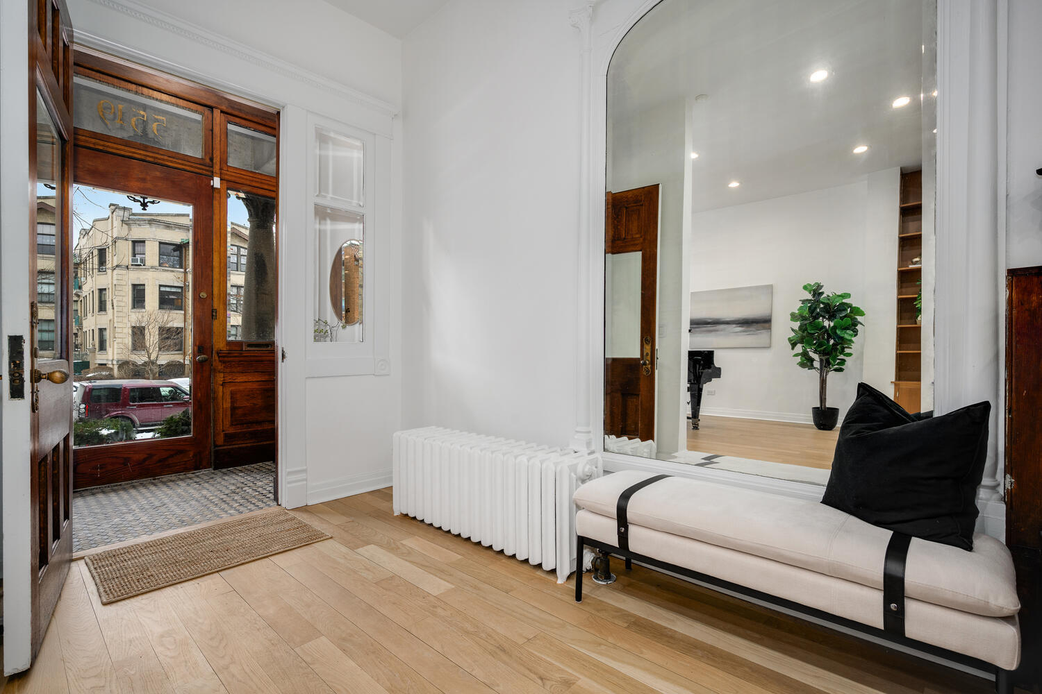 5519 Cornell Avenue, Chicago, IL 60637