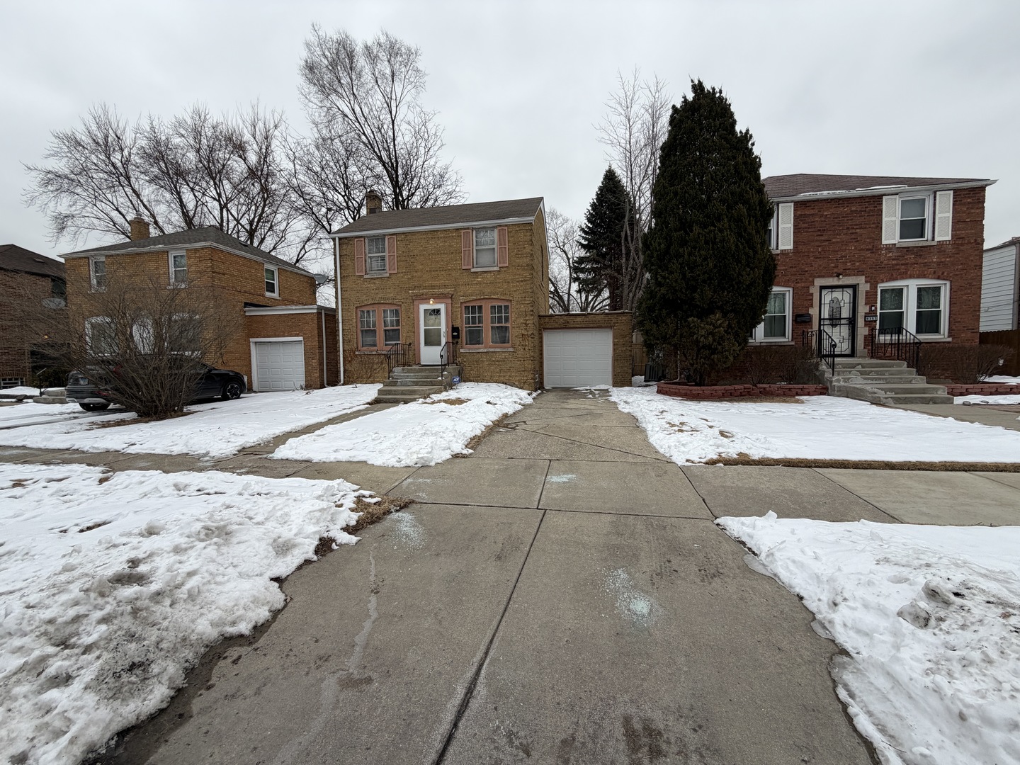 9349 Sacramento Avenue, Evergreen Park, IL 60805