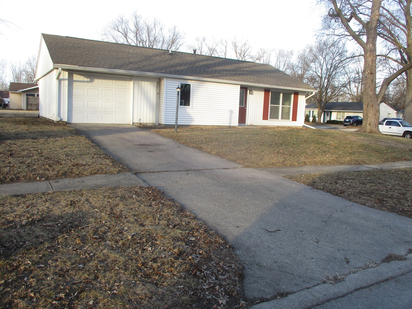 3102 Kimberly Drive, Champaign, IL 61821