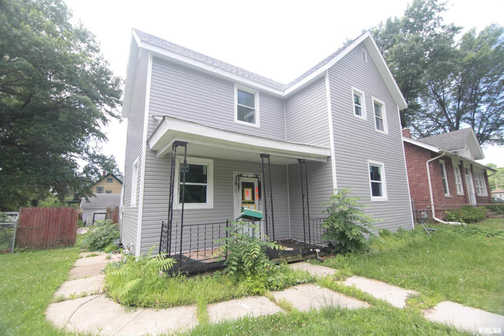 2243 4TH Street, Davenport, IA 52802