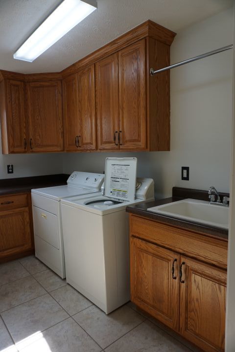 10 Timbers Court, Bloomington, IL 61701