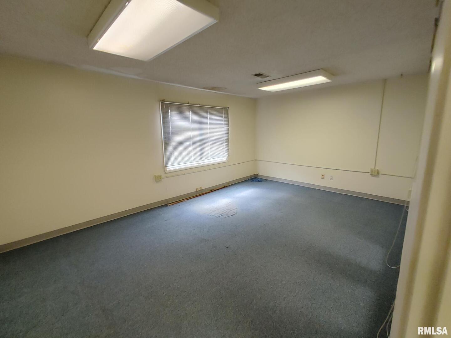 985 LINCOLN Road, Bettendorf, IA 52722