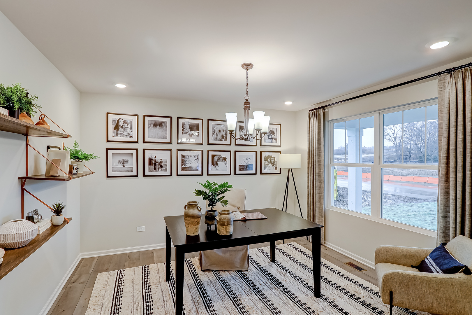 226 Piper Glen Avenue, Oswego, IL 60543