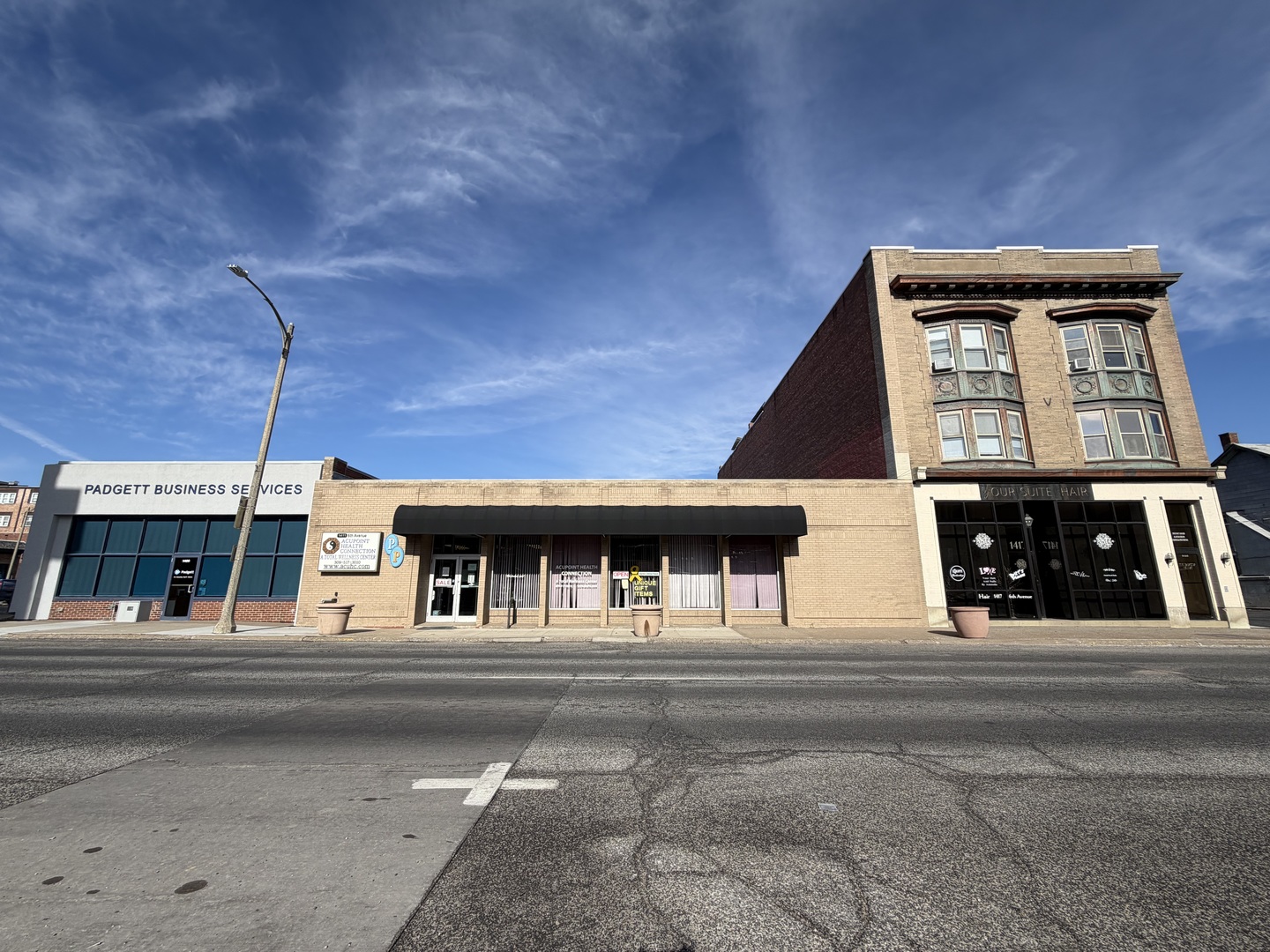 1411 6th Avenue, Moline, IL 61265