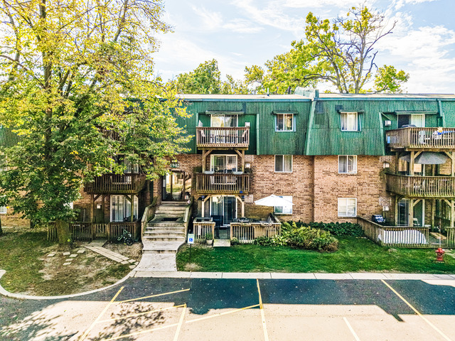 1942 Tall Oaks Drive, Aurora, IL 60505