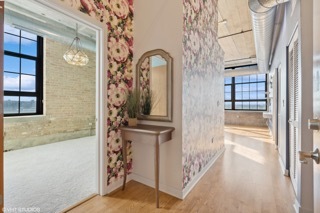 3963 Belmont Avenue, Chicago, IL 60618