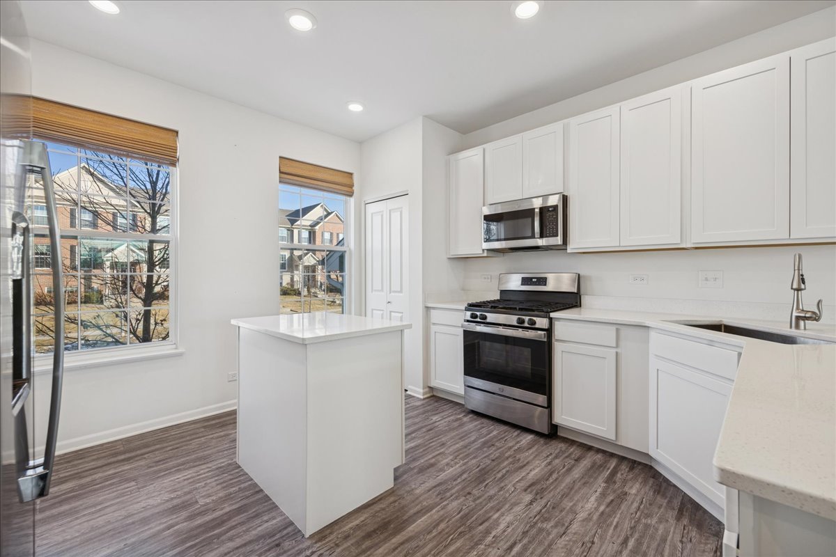 542 Cimmaron Circle, Crystal Lake, IL 60012