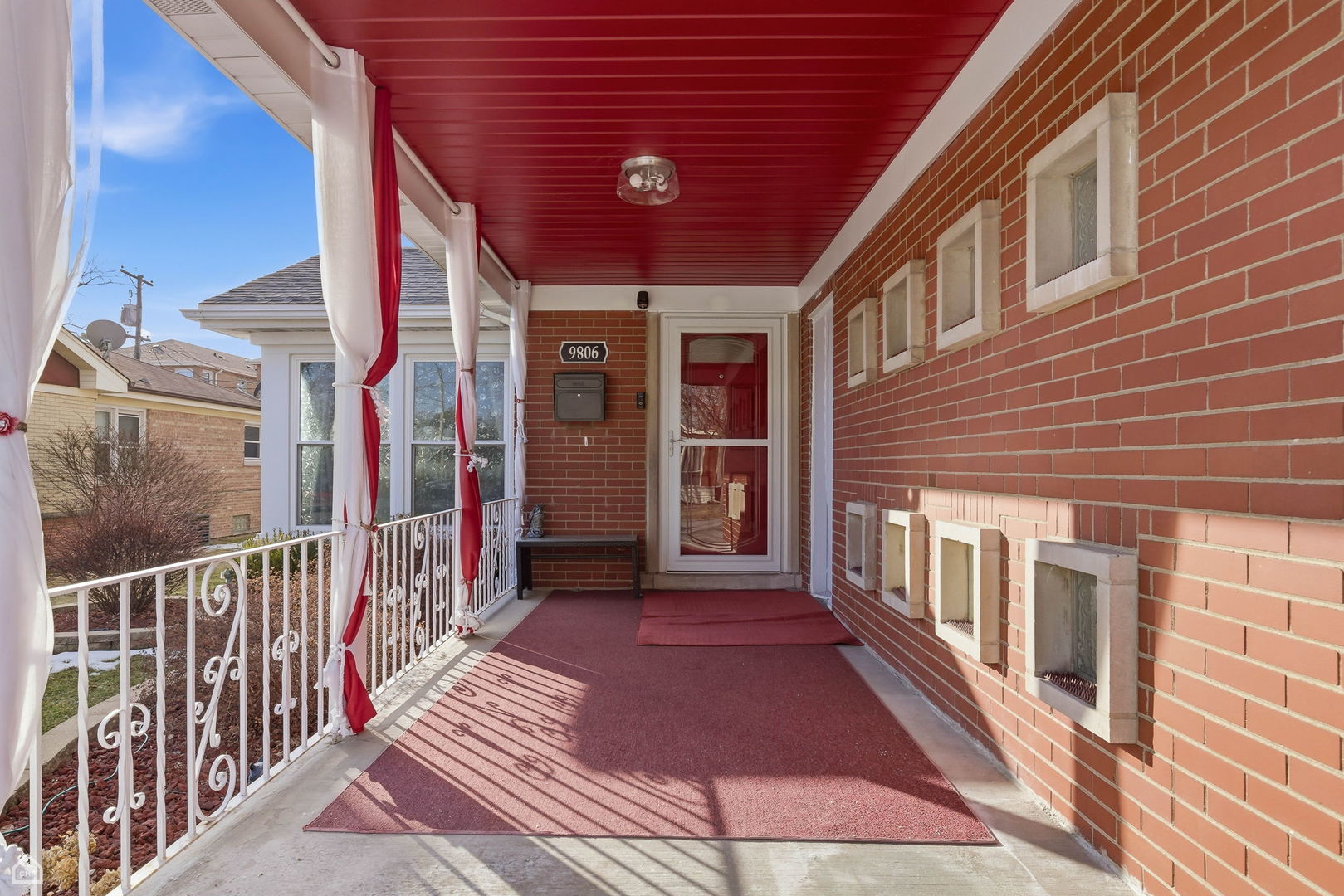 9806 HARDING Avenue, Evergreen Park, IL 60805