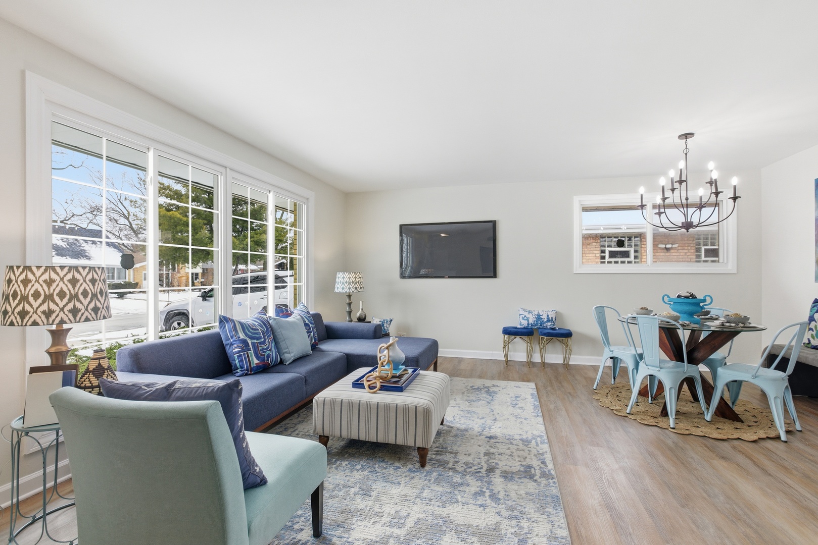 3822 Fargo Avenue, Skokie, IL 60076