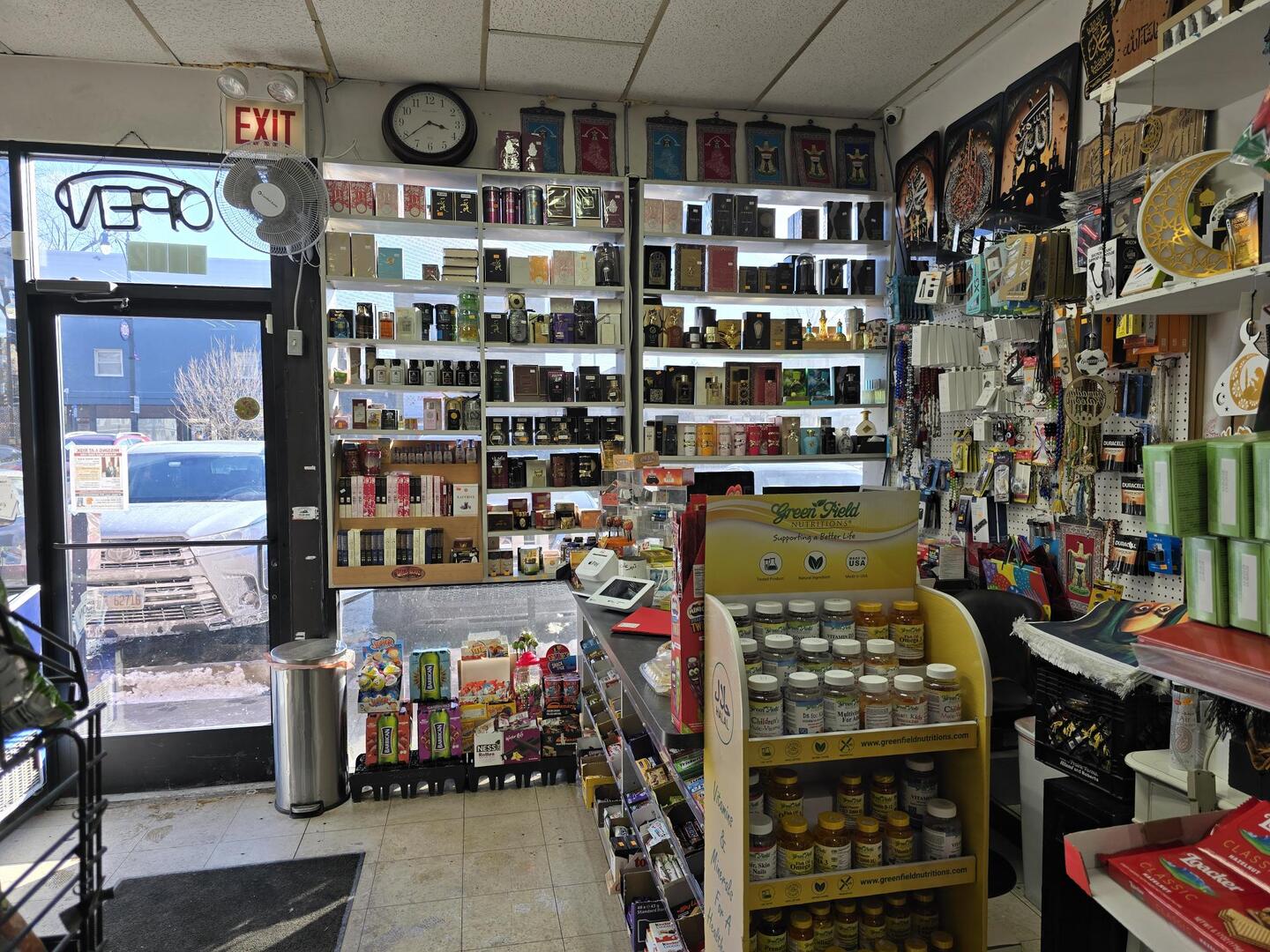 3102 Devon Avenue, Chicago, IL 60659