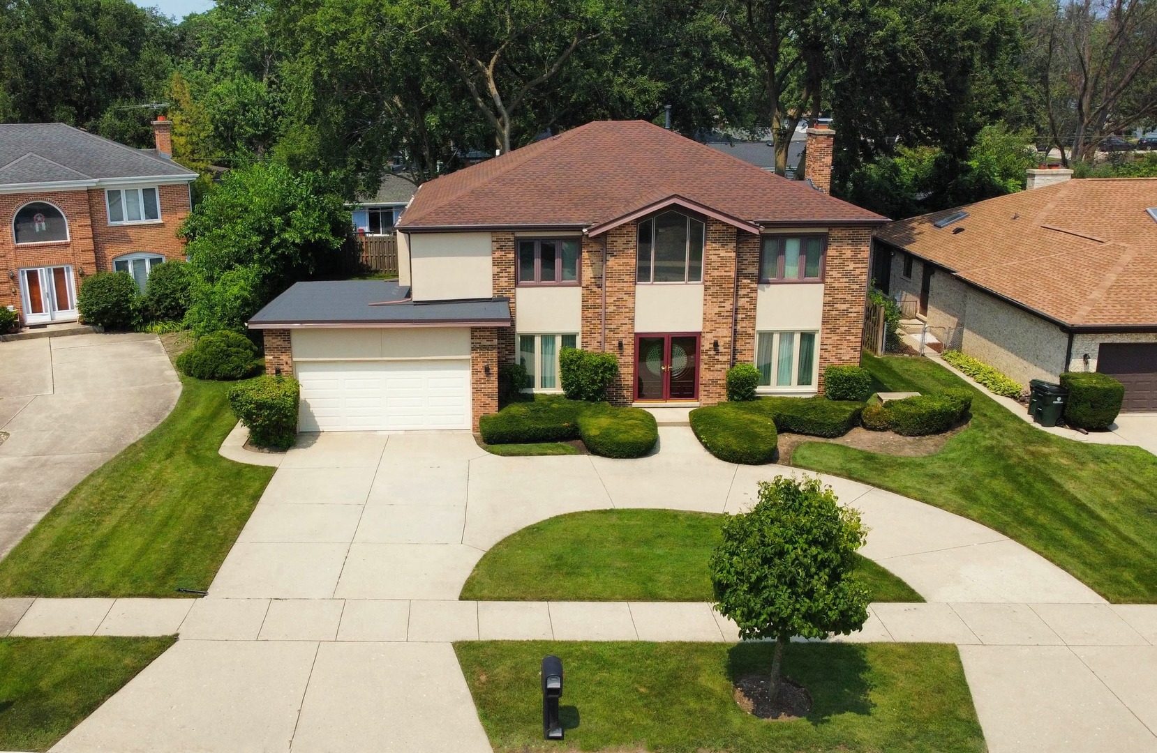 3320 Lakewood Court, Glenview, IL 60025
