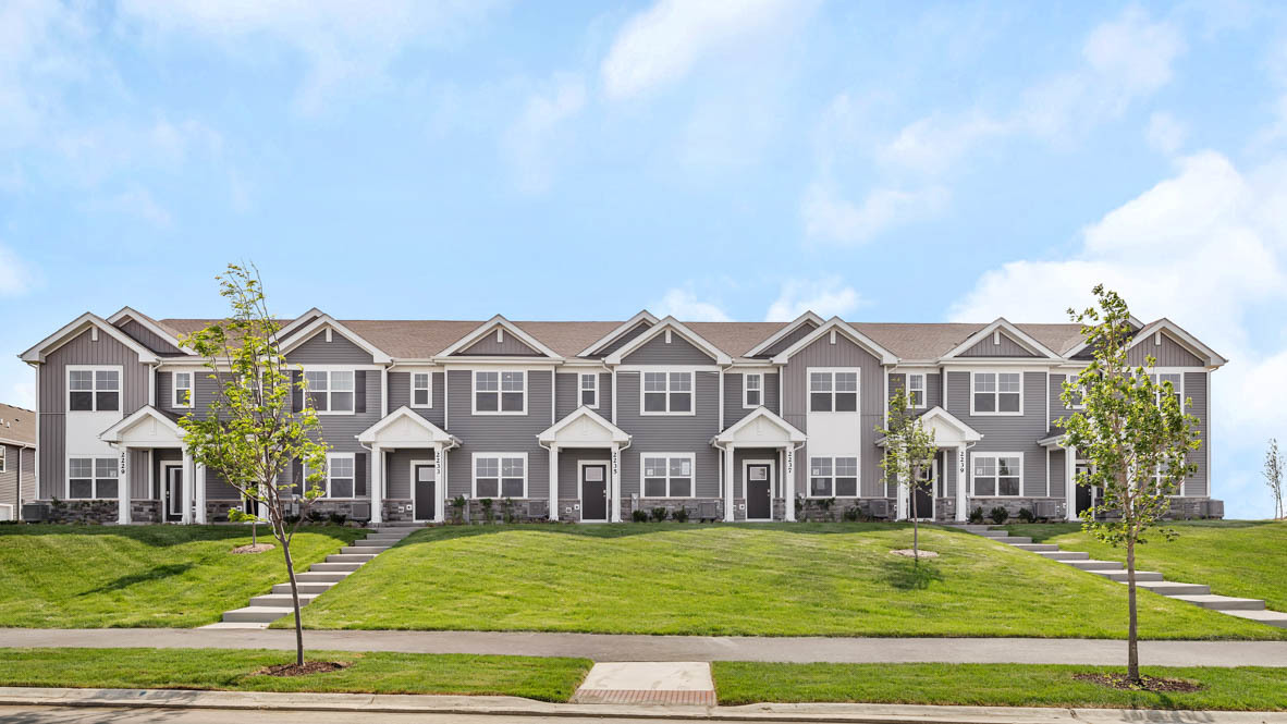 2233 Barbera Drive, Oswego, IL 60543