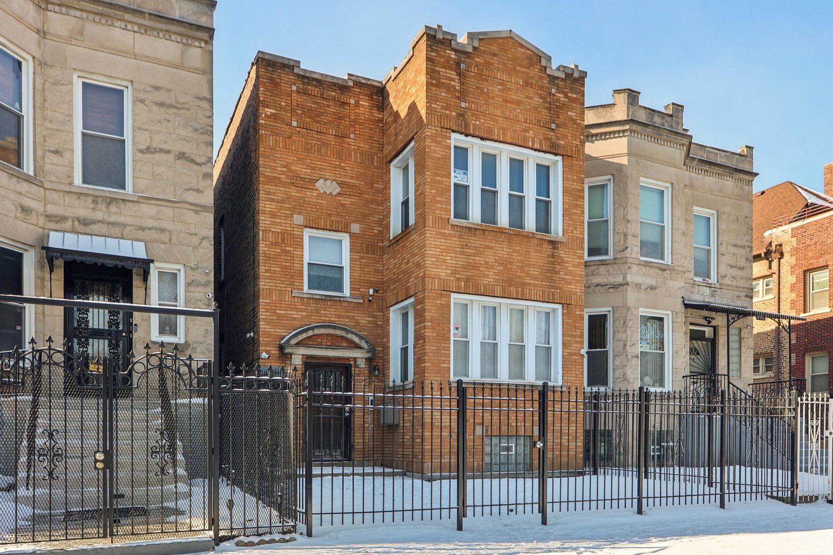 412 Pine Avenue, Chicago, IL 60644