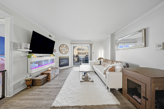 1942 Tall Oaks Drive, Aurora, IL 60505