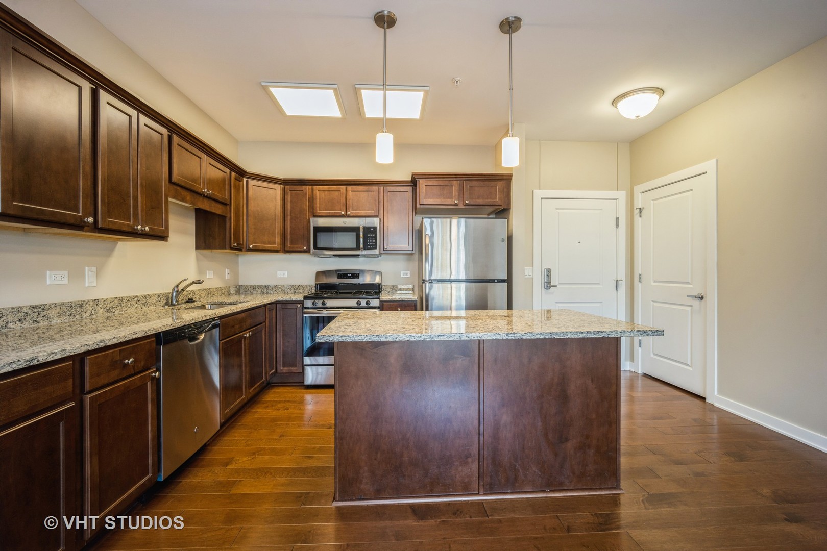 2150 Founders Drive, Northbrook, IL 60062