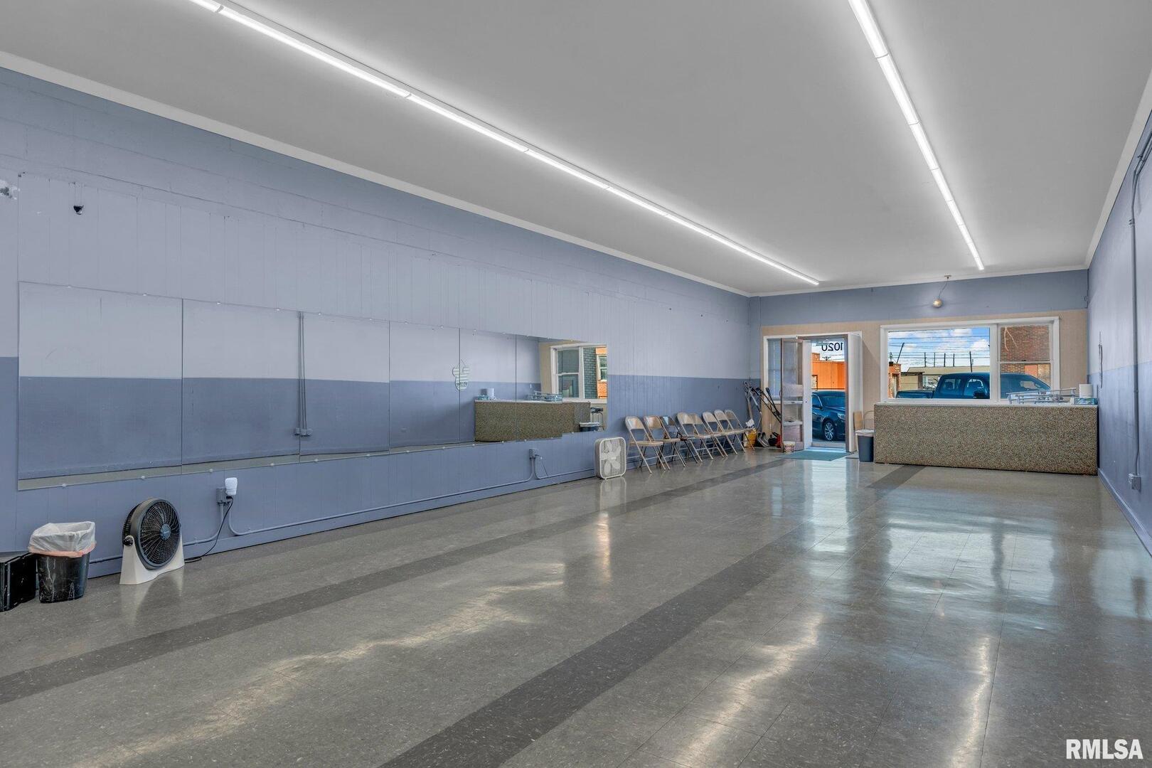 1018 15TH Avenue, East Moline, IL 61244