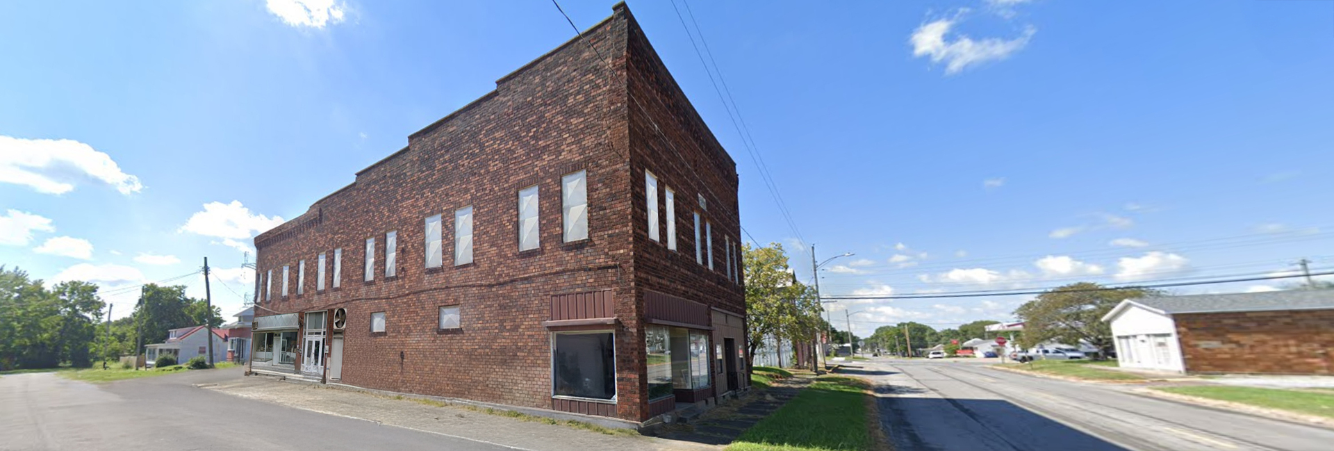 1701 Locust Street, Eldorado, IL 62930