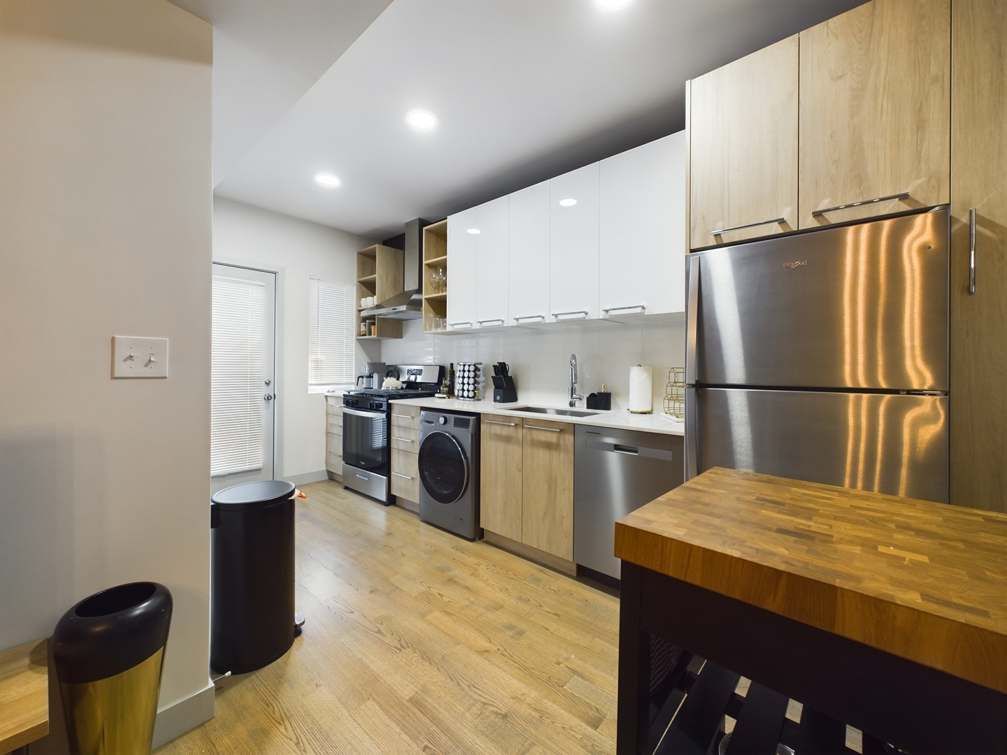 2437 Walton Street, Chicago, IL 60622