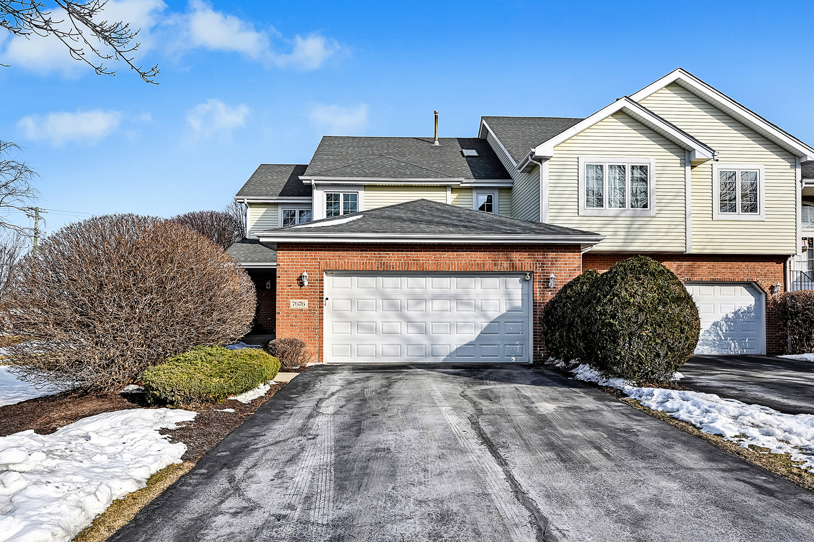 7676 Thistlewood Lane, Frankfort, IL 60423