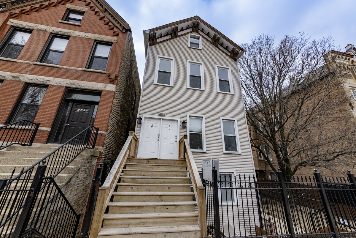 1426 Greenview Avenue, Chicago, IL 60642
