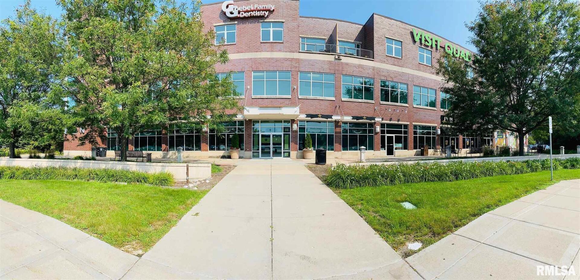 1601 RIVER Drive, Moline, IL 61265