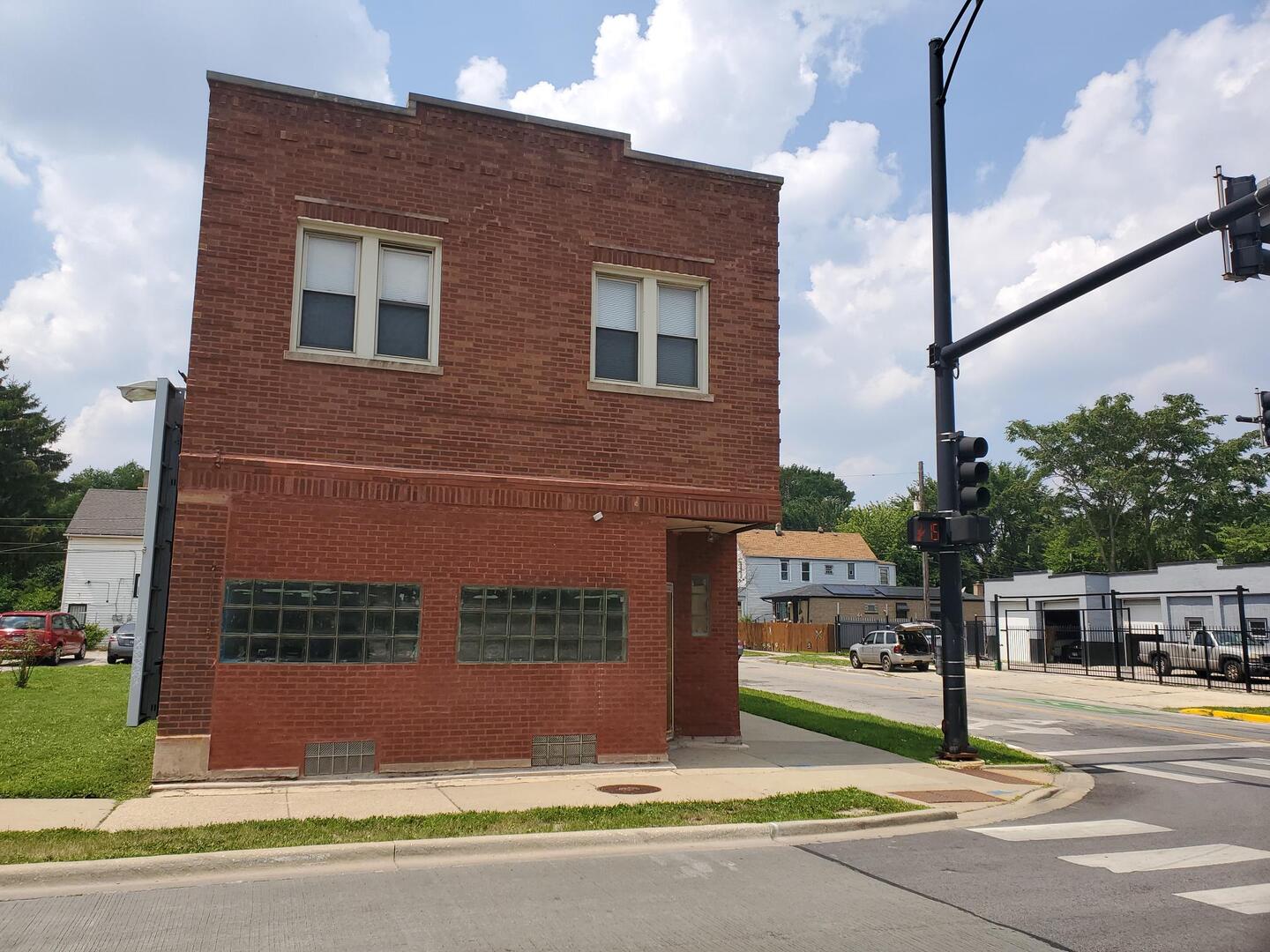 10008 Michigan Avenue, Chicago, IL 60628