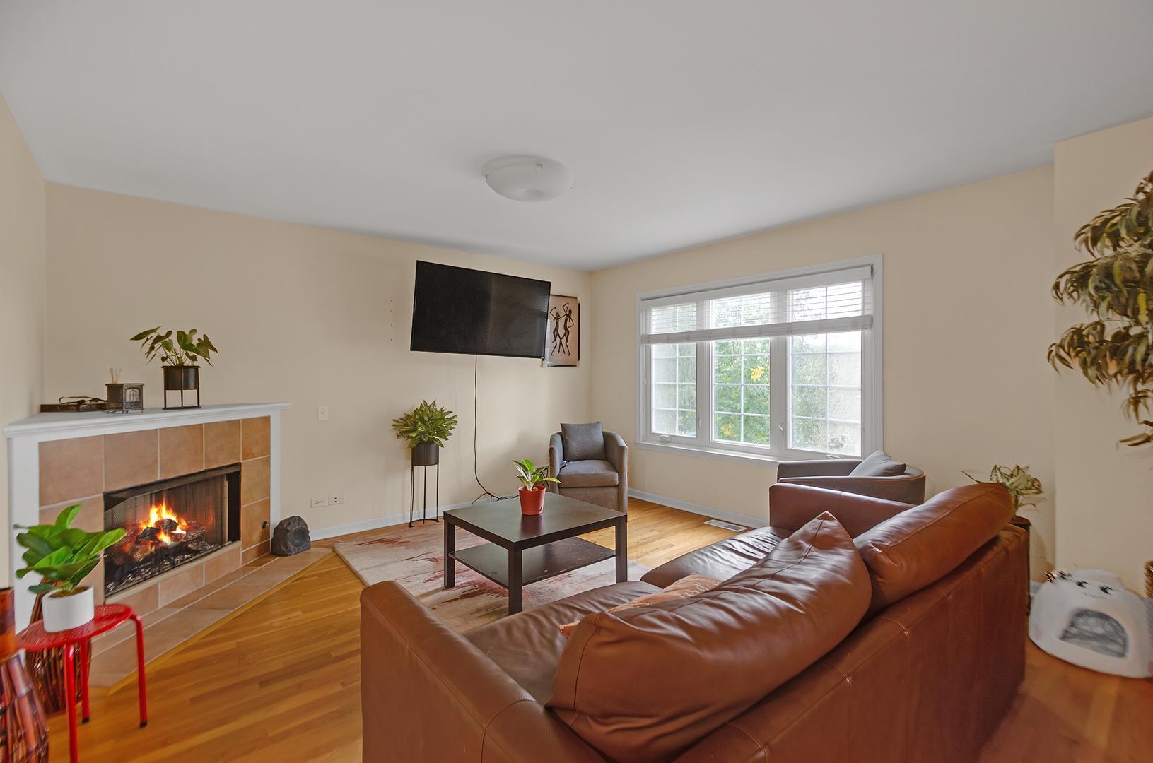 1205 Dodge Avenue, Evanston, IL 60202