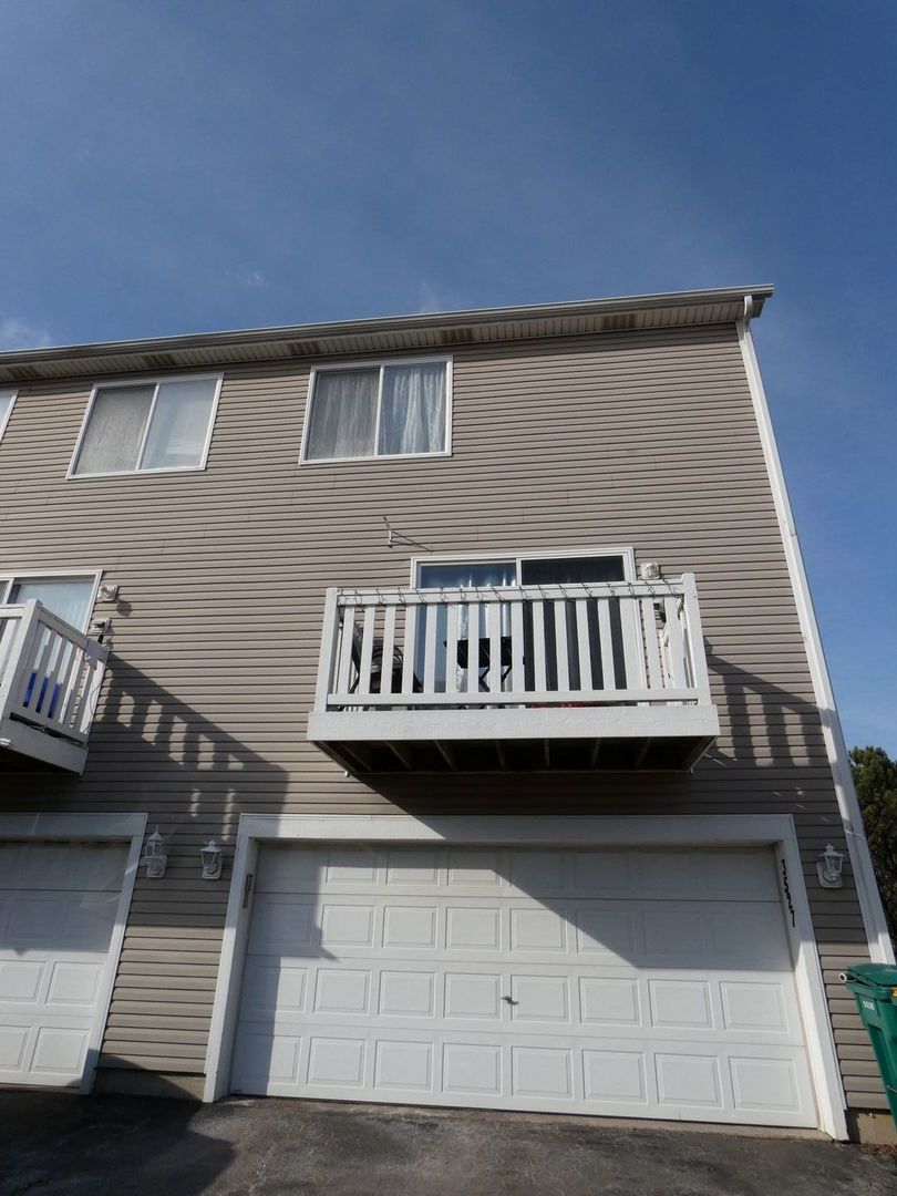 3527 Silver Leaf Drive, Joliet, IL 60431