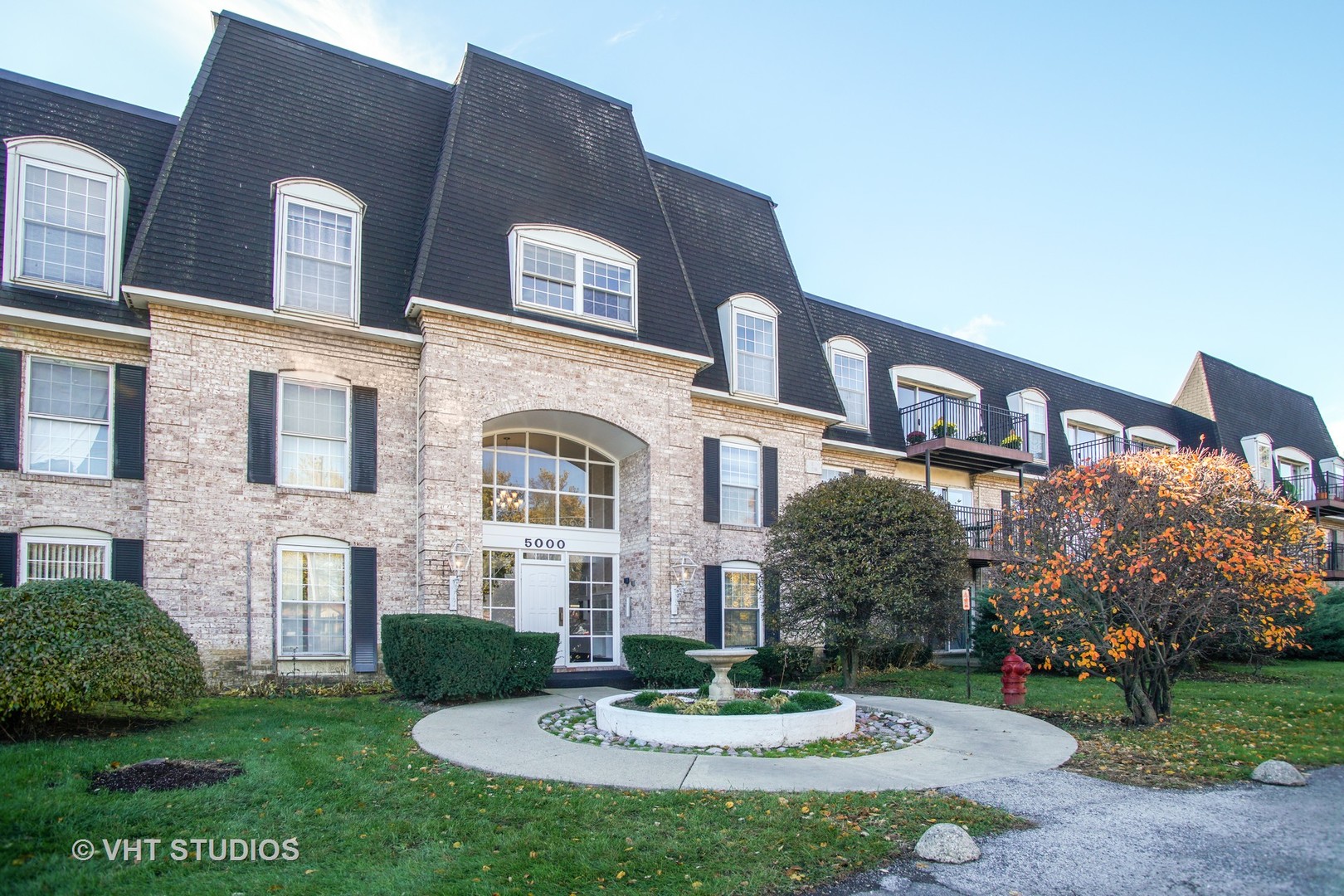 5000 Carriageway Drive, Rolling Meadows, IL 60008