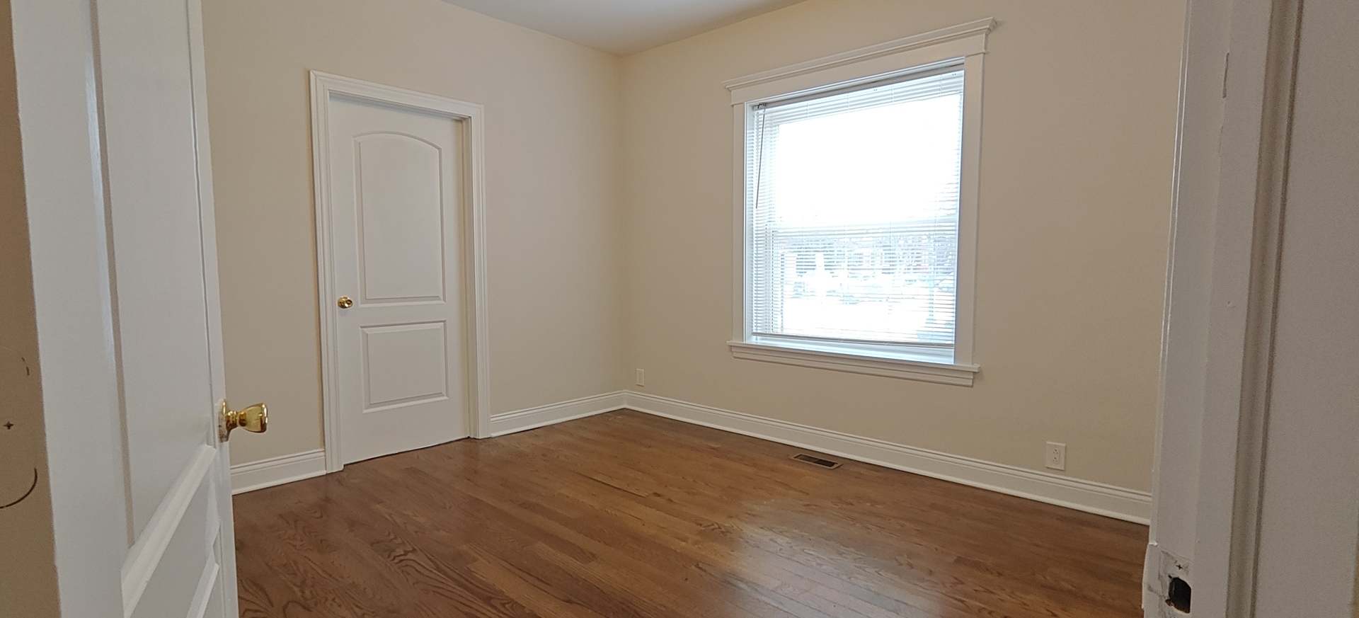 4222 Laramie Avenue, Chicago, IL 60641