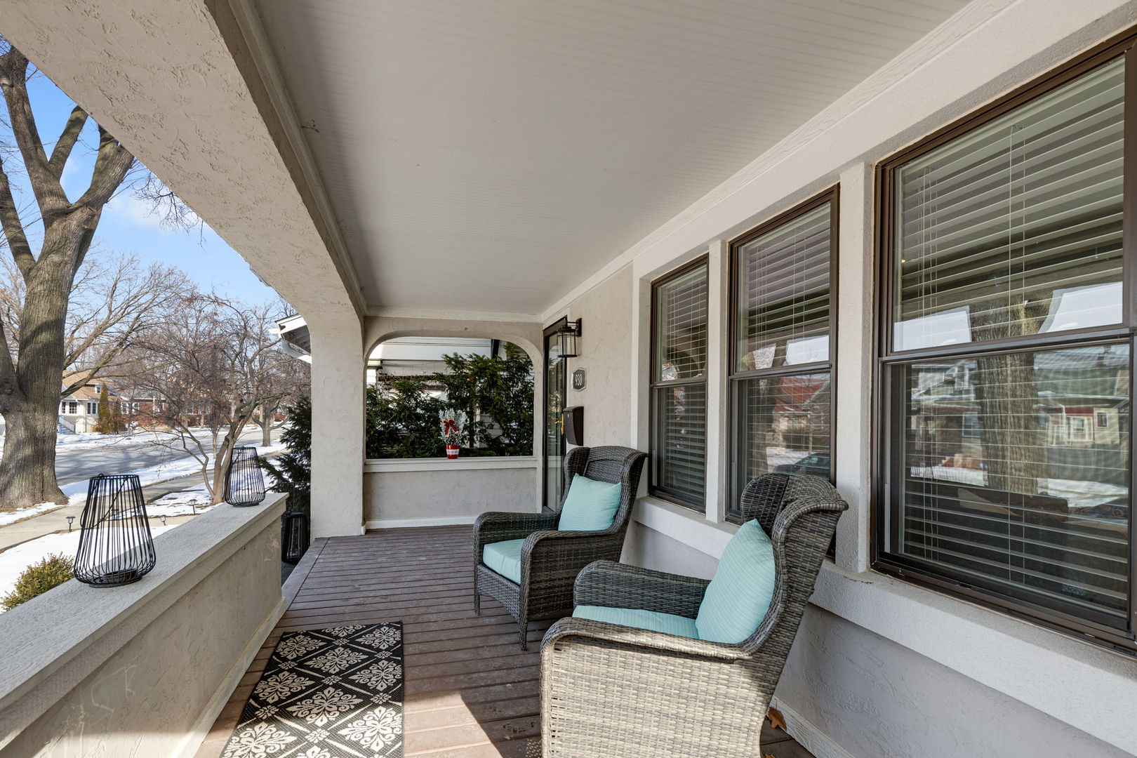 930 Taylor Avenue, Oak Park, IL 60302