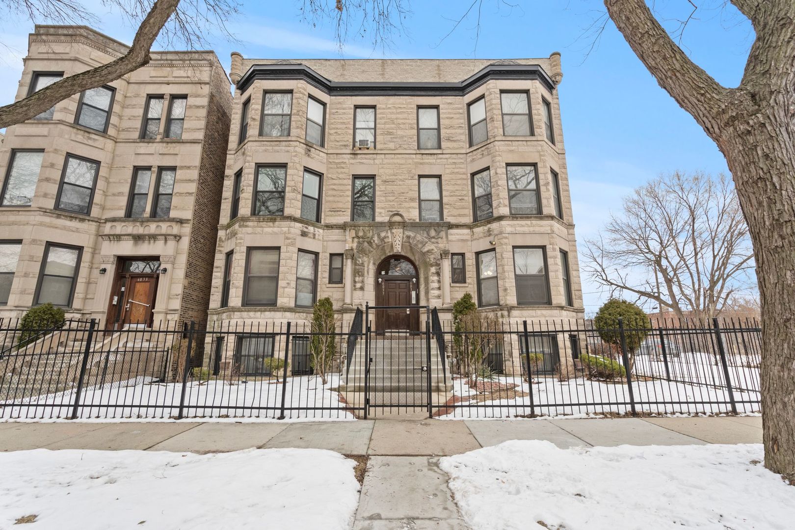 6037 Champlain Avenue, Chicago, IL 60637
