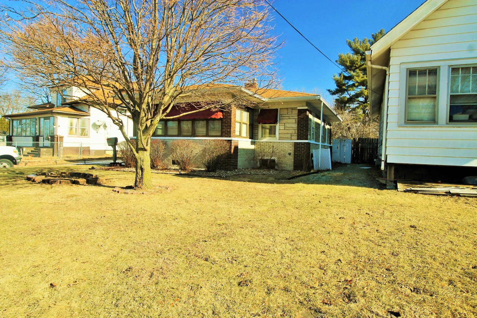 2218 3rd Street, East Moline, IL 61244