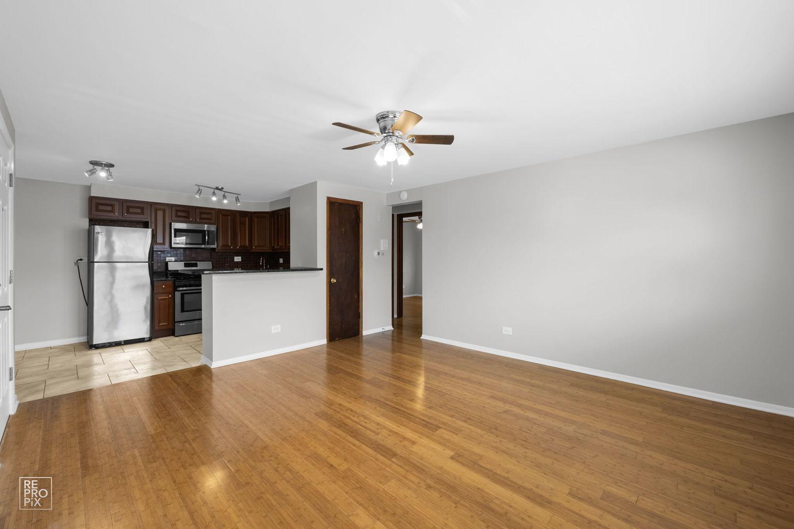 8440 95th Street, Hickory Hills, IL 60457